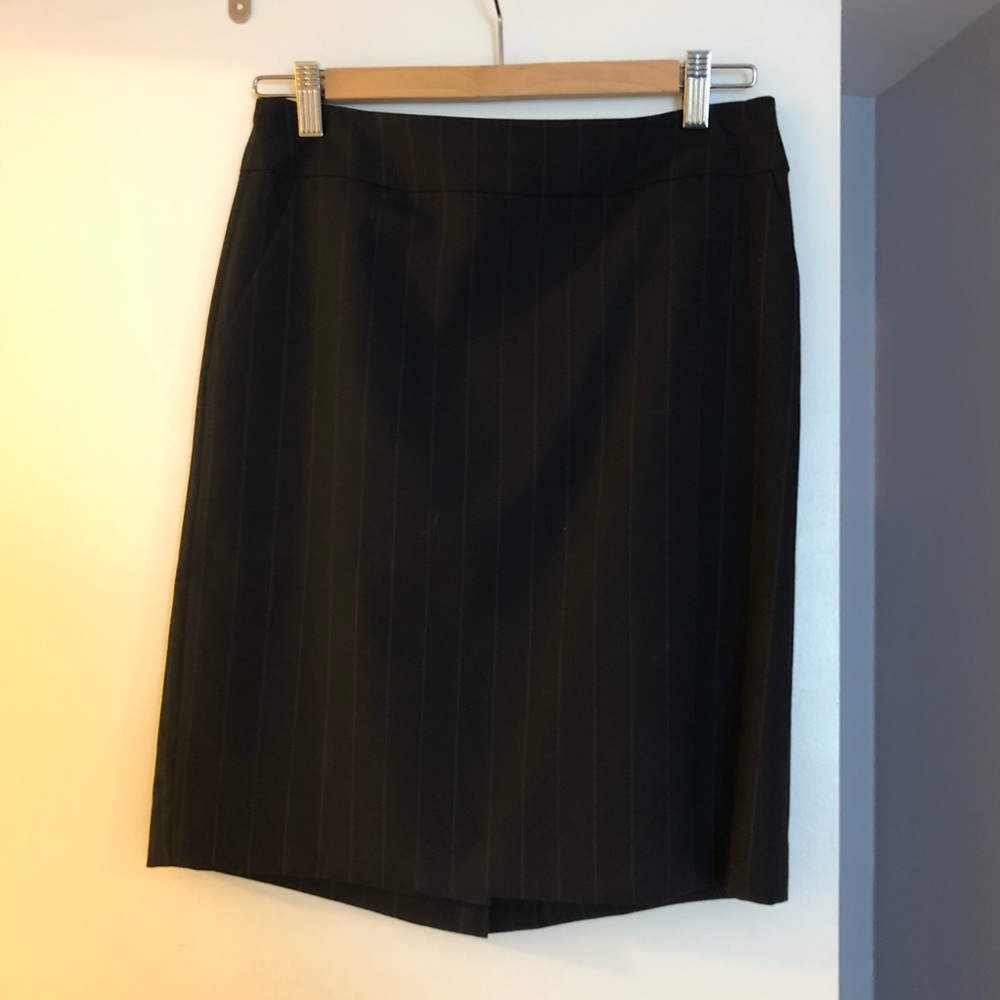 Navy Pinstripe Banana Republic Pencil Skirt Size 2
